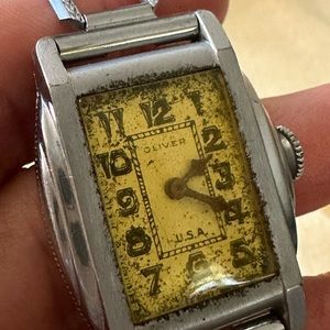 Vintage Silver Tone Bracelet Style Oliver U.S.A. Wristwatch / Watch.